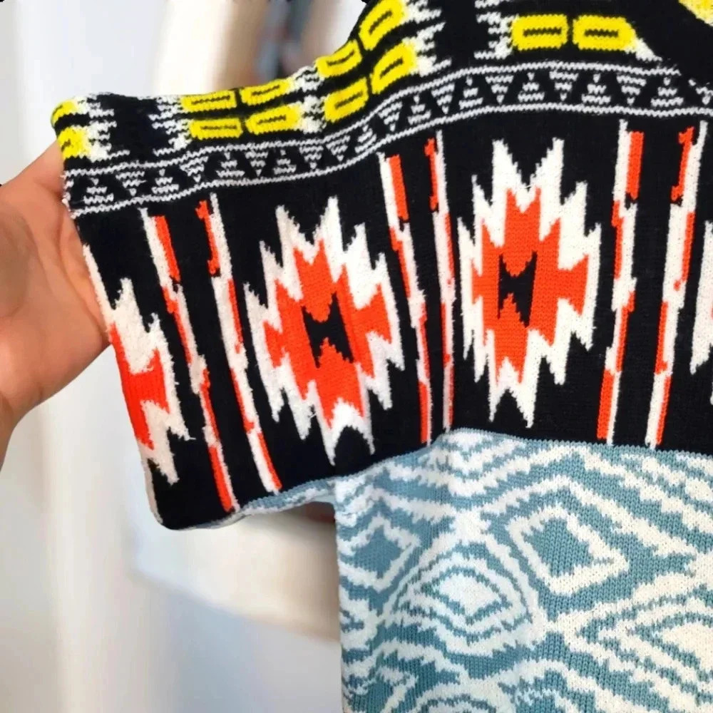 Vintage J. Crew Tribal Abstract Print Crop Sweater **Read Description** - Picture 3 of 4